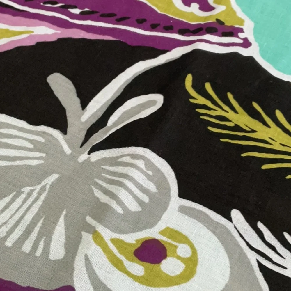 Pottery Barn Twin duvet. Never used.